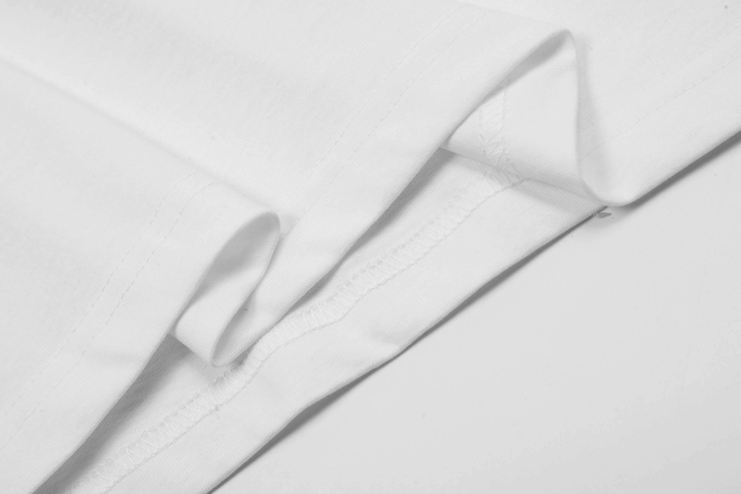 GALLERY DEPT New T-shirt D69