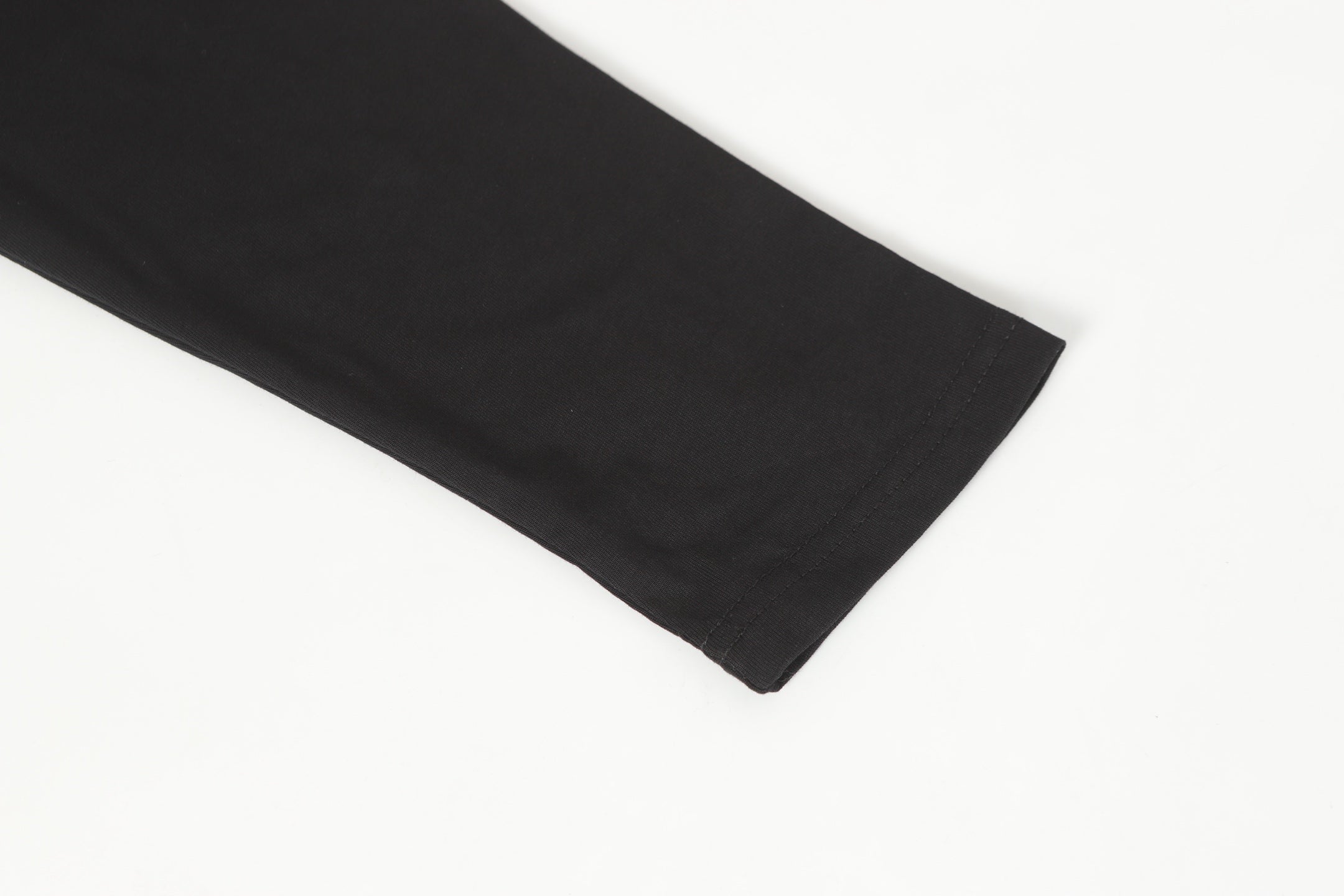 Chrome-Hearts Logo Flag Long Sleeve Tee - Black White Gothic Street T-Shirt K2126